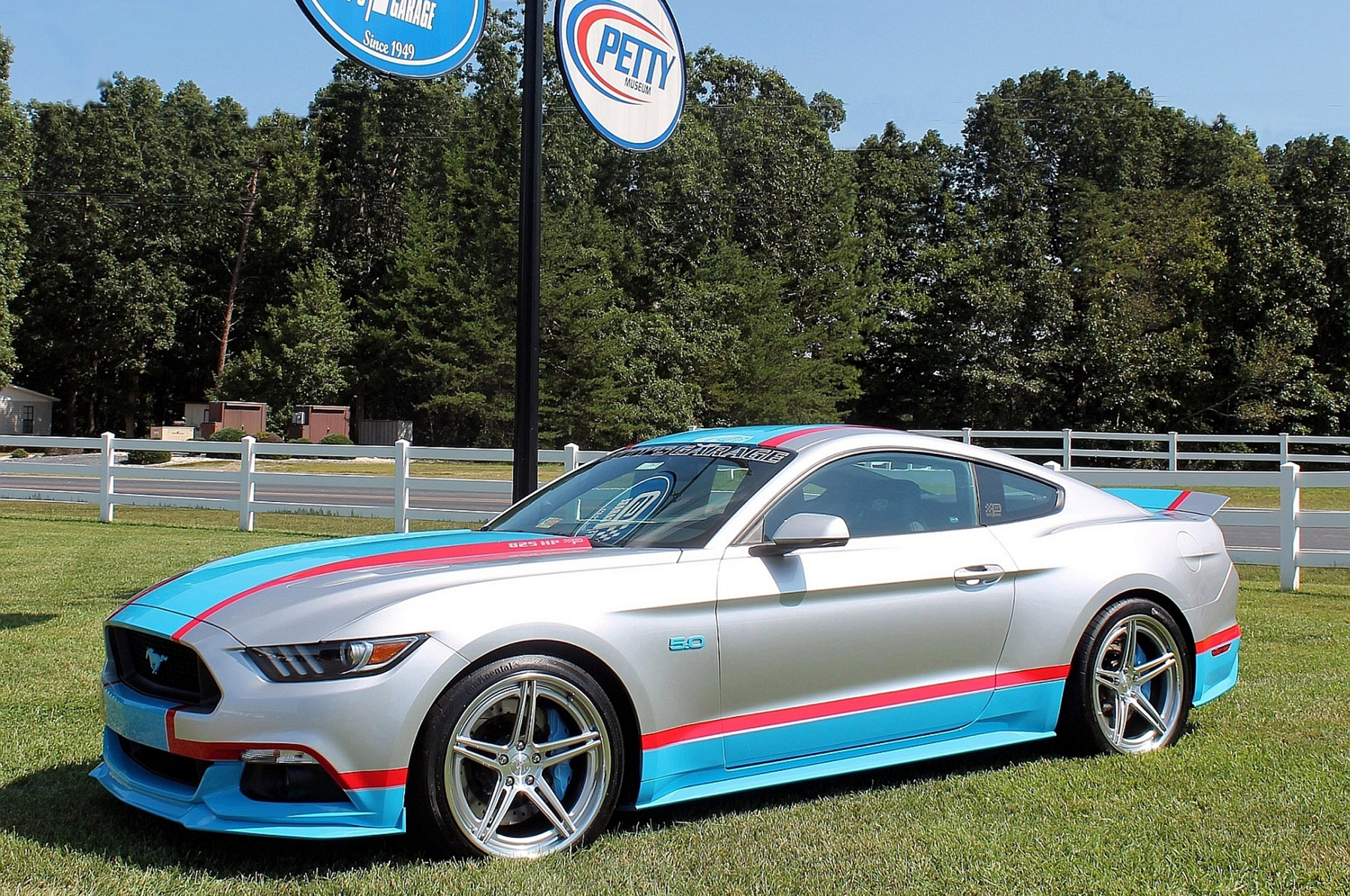 Pettys Garage 2017 Mustang GT On Forgeline Wheels
