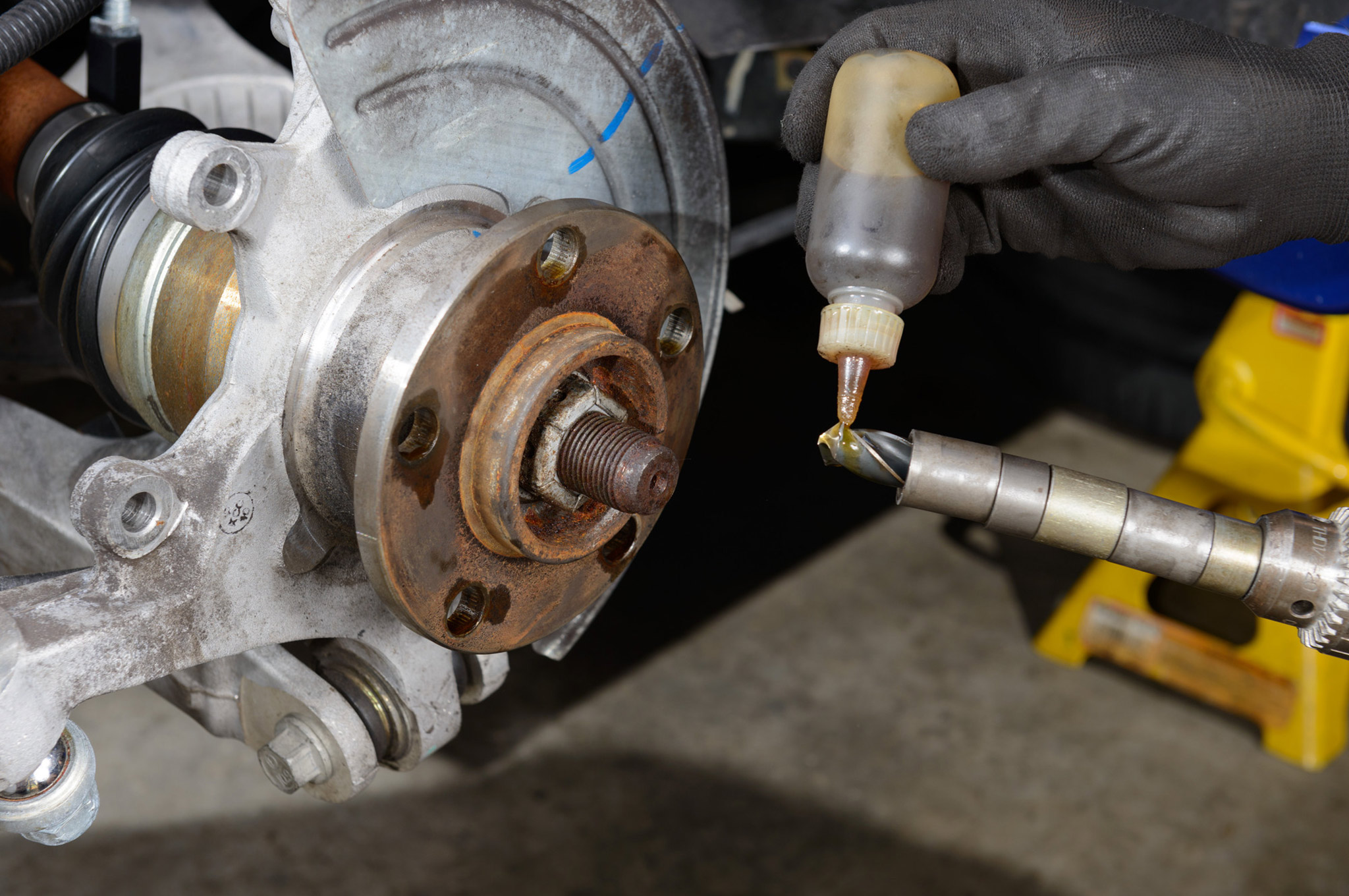 Installing Longer Wheel Studs Mustang 15 Photo 167873789 How to