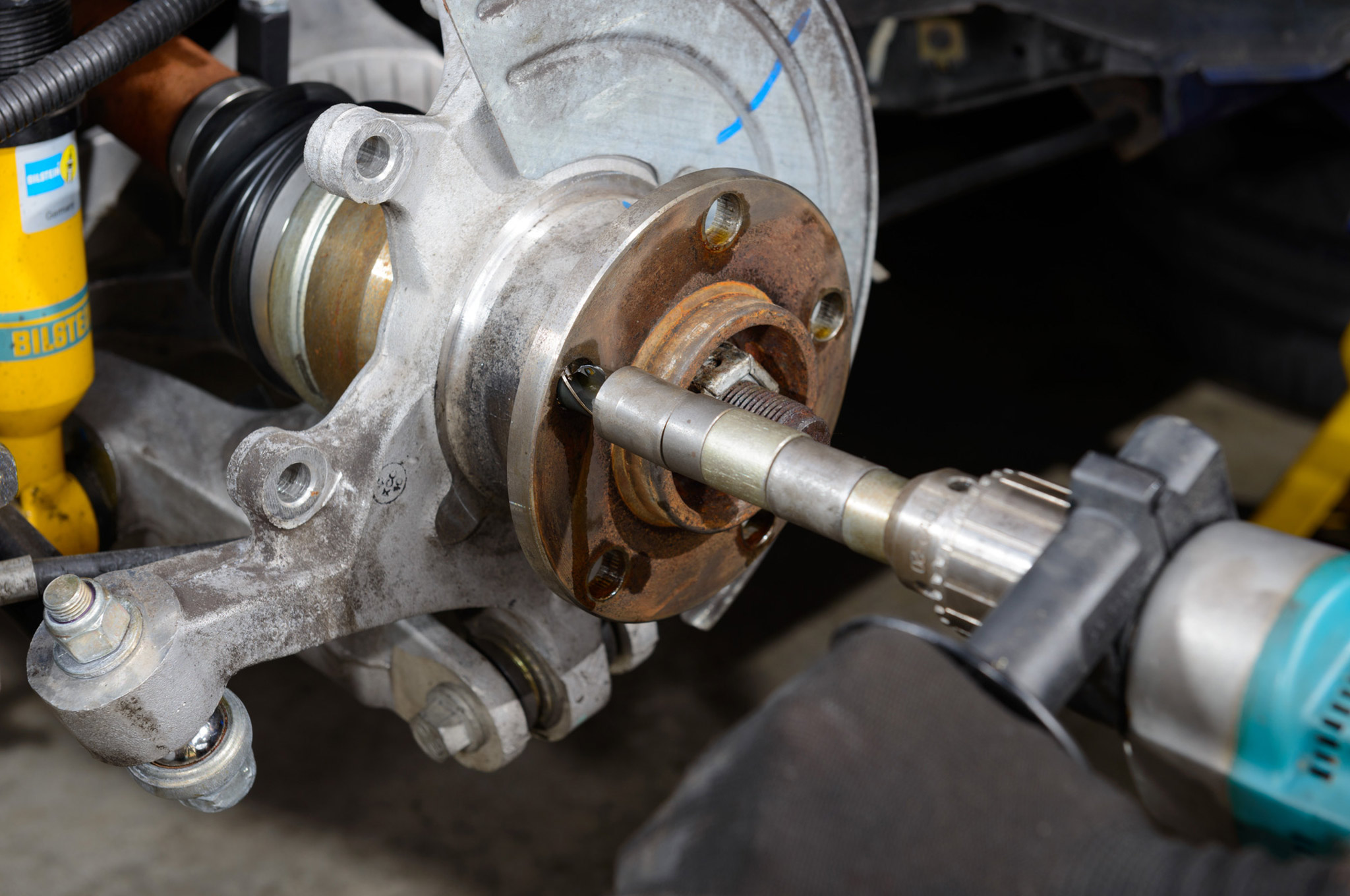 Installing Longer Wheel Studs Mustang 16 Photo 167873837 How to