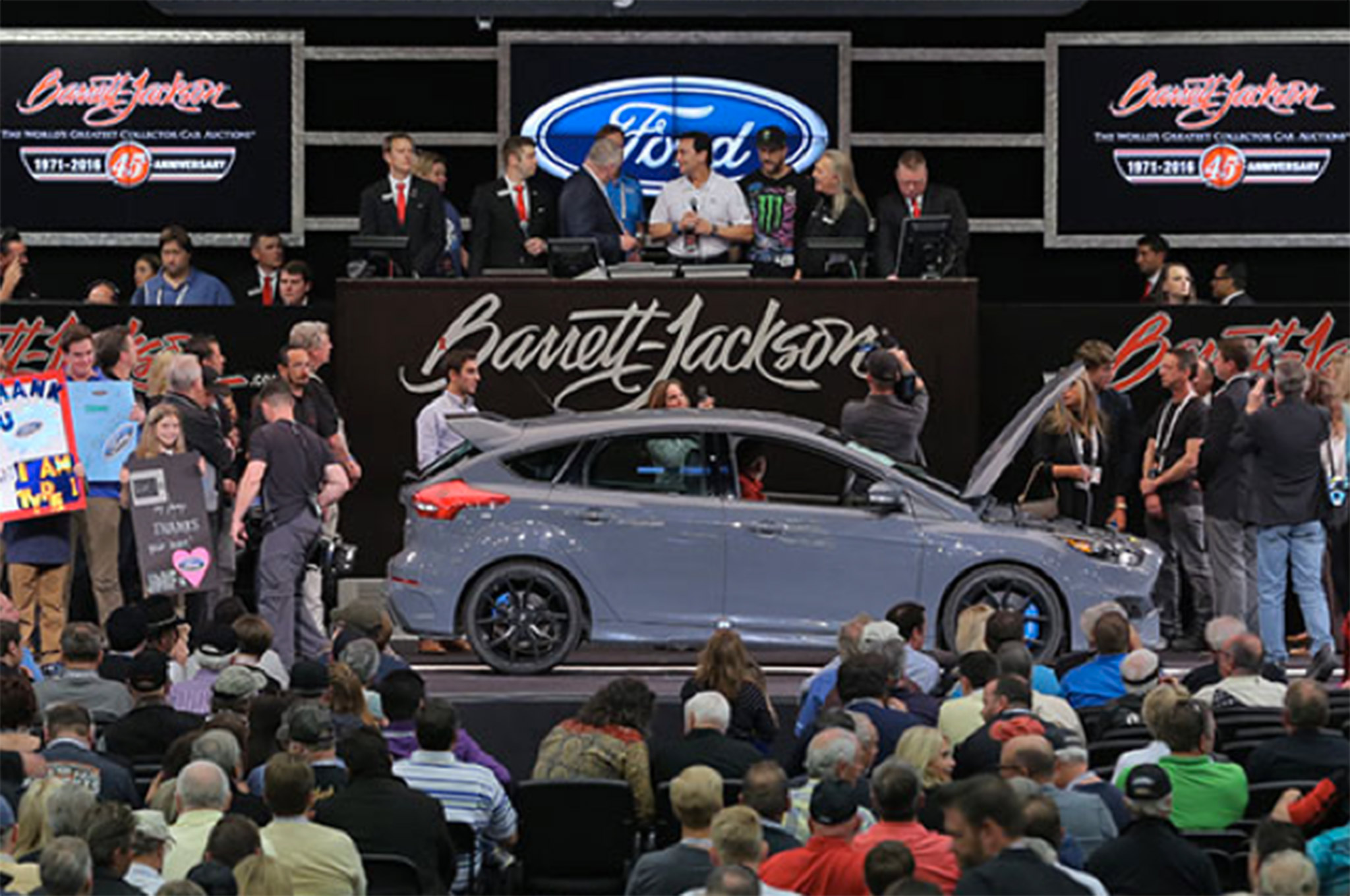 001 2016 Ford Focus RS Barrett 550 000