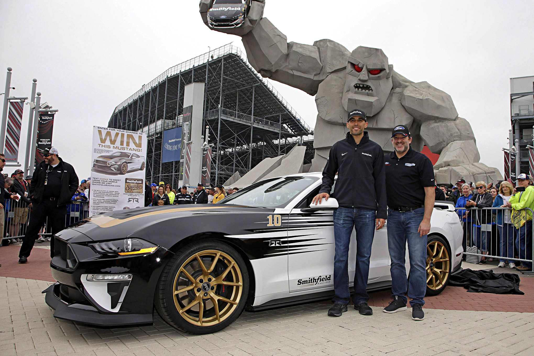 The Winner Of Smithfield Smoke Machine 2018 Mustang Rtr Spec 3