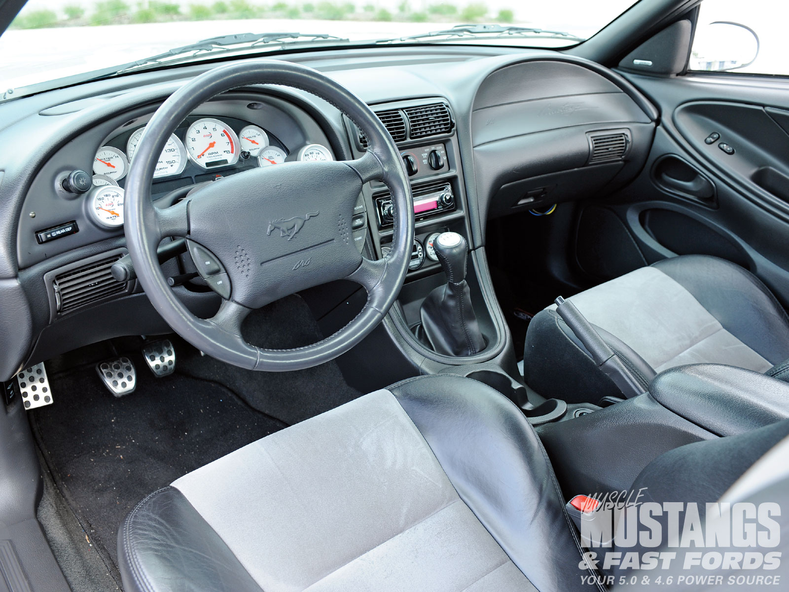 2000 mustang gt interior