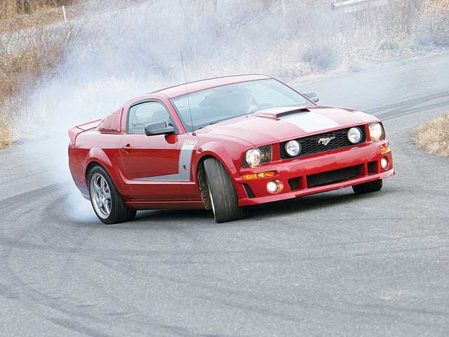 Mmfp_0805_roush_14z 2008_roush_427R_mustang Driving_shot