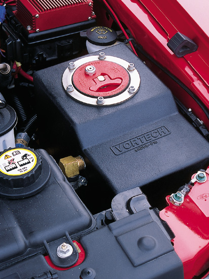 0306MM_11z 2003_Ford_Cobra Engine