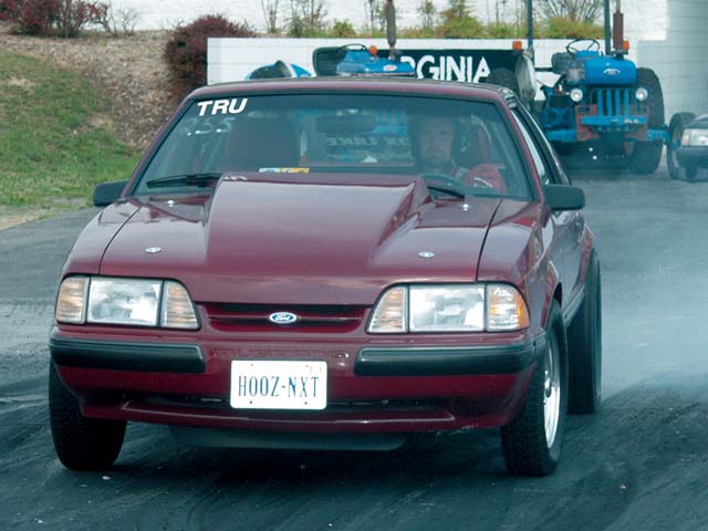 0211mmff_05zoom 1988_Ford_Mustang_LX Front_View_At_Track