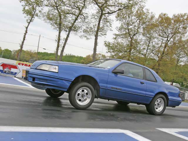 Mmfp_0609_shoot_10_z Turbo_coupes_vs_super_coupes 1987_ford_thunderbird_turbo_coupe_launching