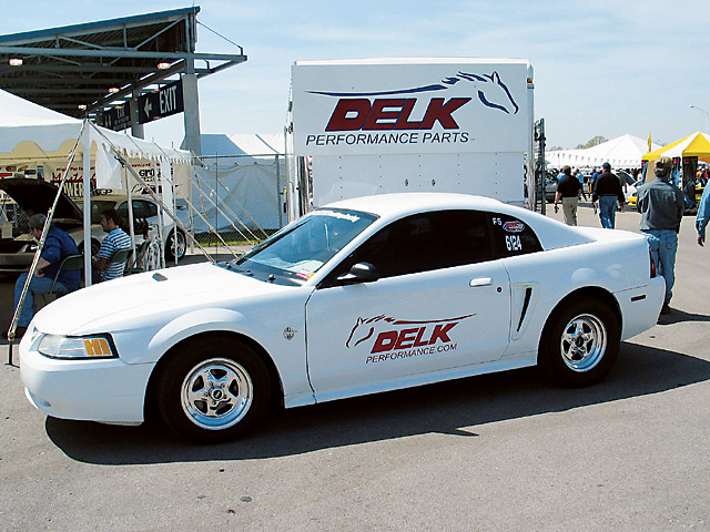 0408mm_03z Ford_Mustang Front_Drivers_Side_View
