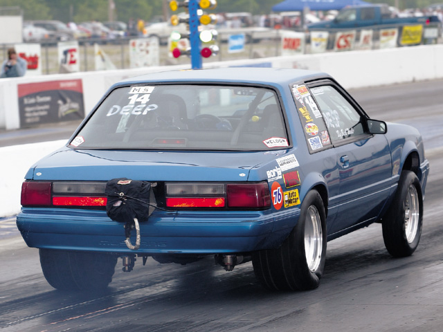 0310mm_34z Ford_Mustang Rear_View_At_Track