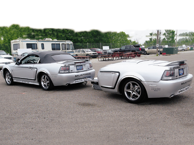 0310mm_43z Ford_Mustang Rear_Drivers_Side_View_With_Trailer