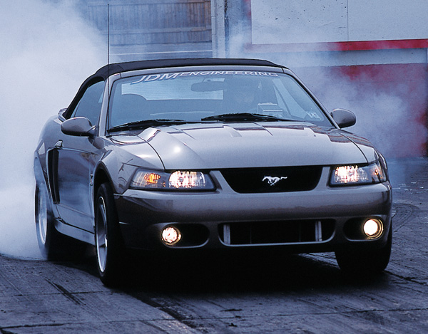 0306mm_03z 2003_Ford_Cobra Front_View_At_Track