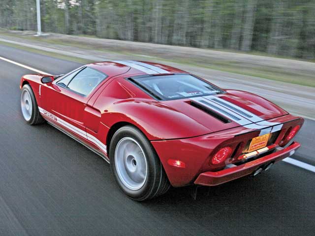 Mmfp 0702 Gt 01 Z 2005 Ford Gt Rear View Photo 8839364 2005 Ford Gt Light Speed Supercar