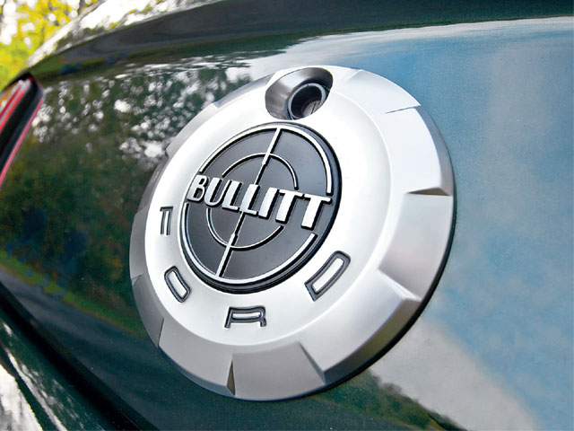 Mmfp_0802_17_z 2008_ford_mustang_bullitt Decklid_badge