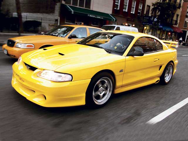 0601mmfp_05z 1994_ford_mustang_gt Left_front_view