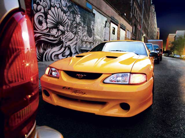 0601mmfp_04z 1994_ford_mustang_gt Front_view