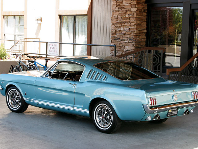 Mump 0709 04 Z 1966 Ford Mustang Gt Fastback Rear Side View