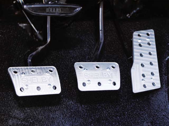 173_0409_10z 1967_Ford_Mustang_GT500E Interior_Pedals