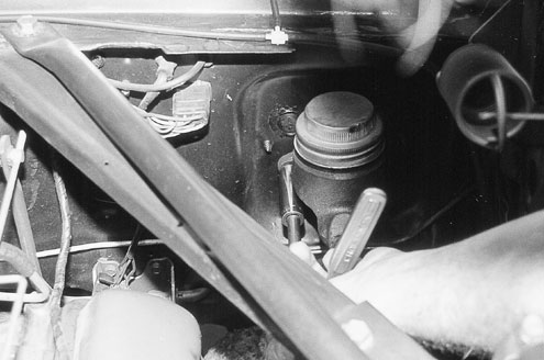 P90831_image_large