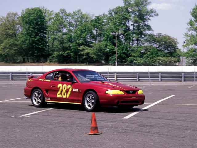0110mmfp_02z 1996_ford_mustang_cobra Right_front_view