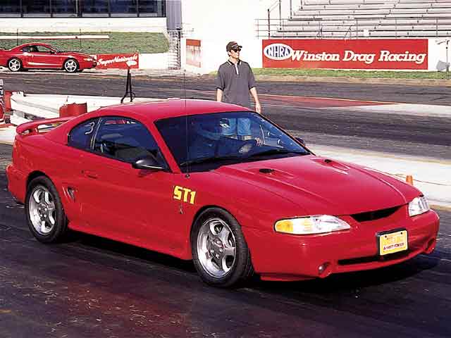0110mmfp_13z 1997_ford_mustang_cobra Right_front_view