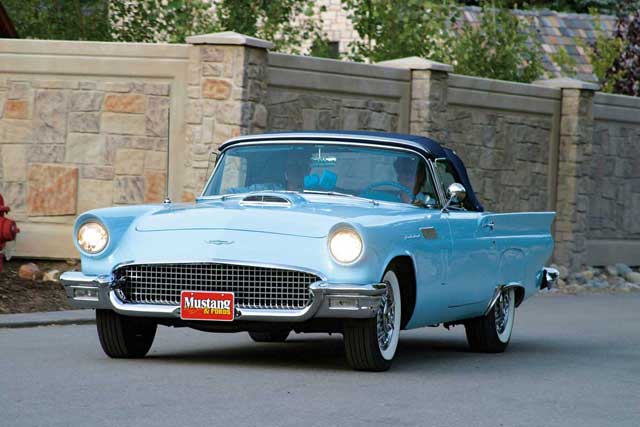 Mufp_0801_bird_02z 1957_ford_thunderbird Driving