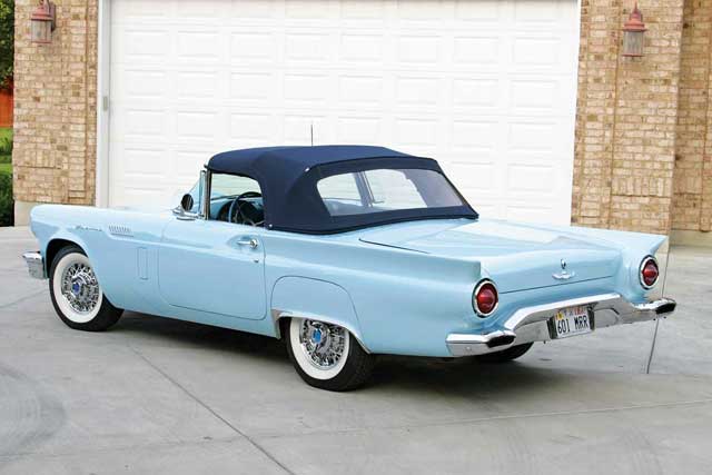 Mufp_0801_bird_03z 1957_ford_thunderbird Rear_view