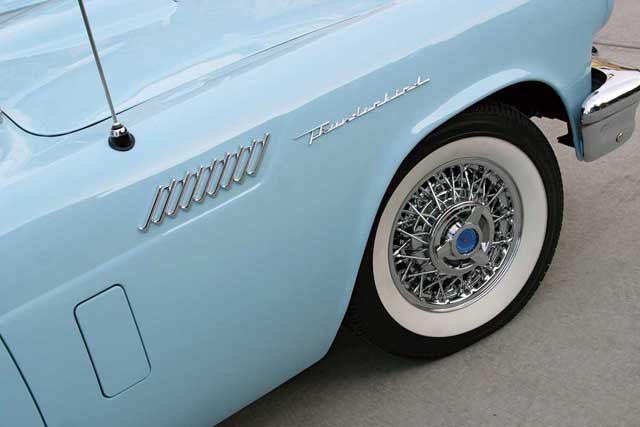 Mufp_0801_bird_14z 1957_ford_thunderbird Fender