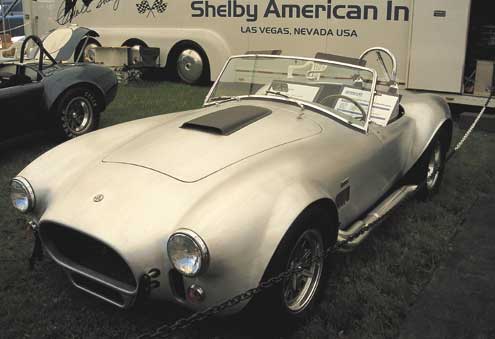 P54557_large Shelby_427_Cobra Front_Side_Parked