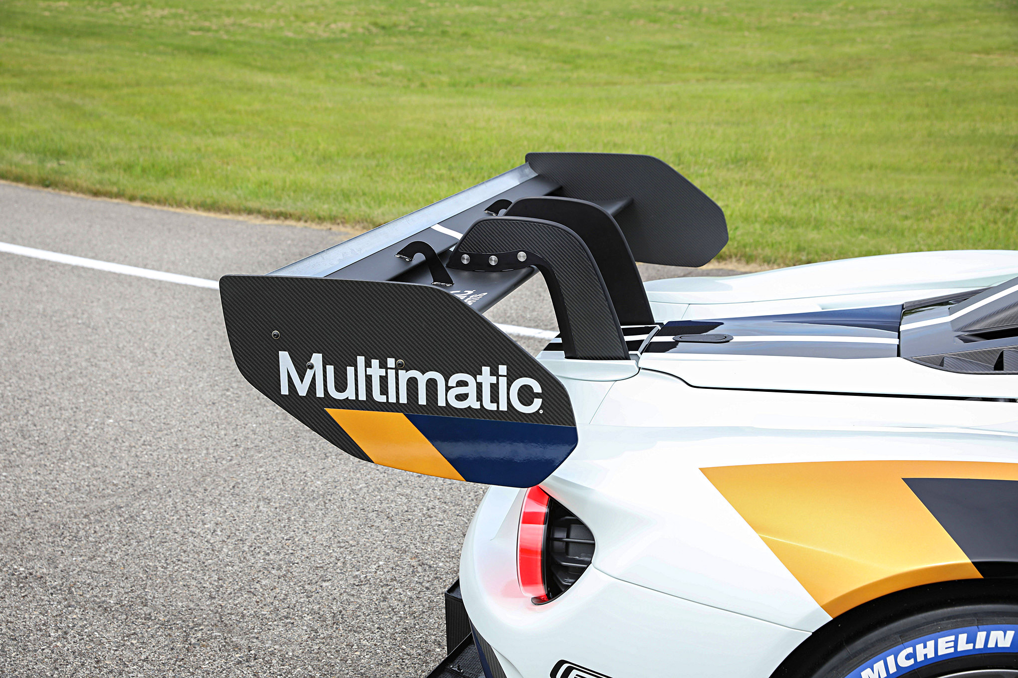14 Ford GT MKII Goodwood Announcement_Gallery