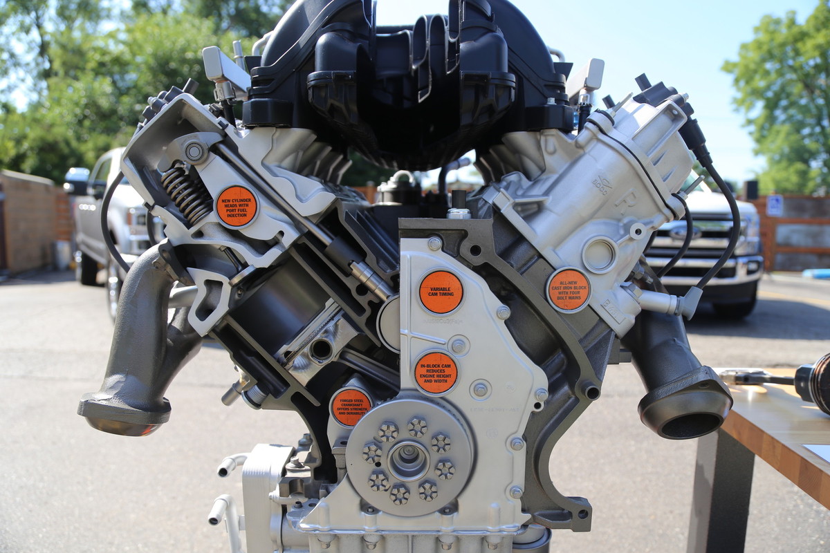 25 Ford Godzilla 73_gallery